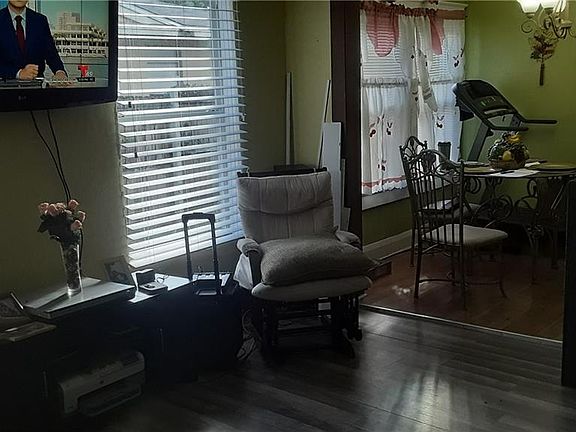 4th image of 8510 N Highland Ave