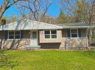 543 Hagerman Dr, Muscatine, IA 52761