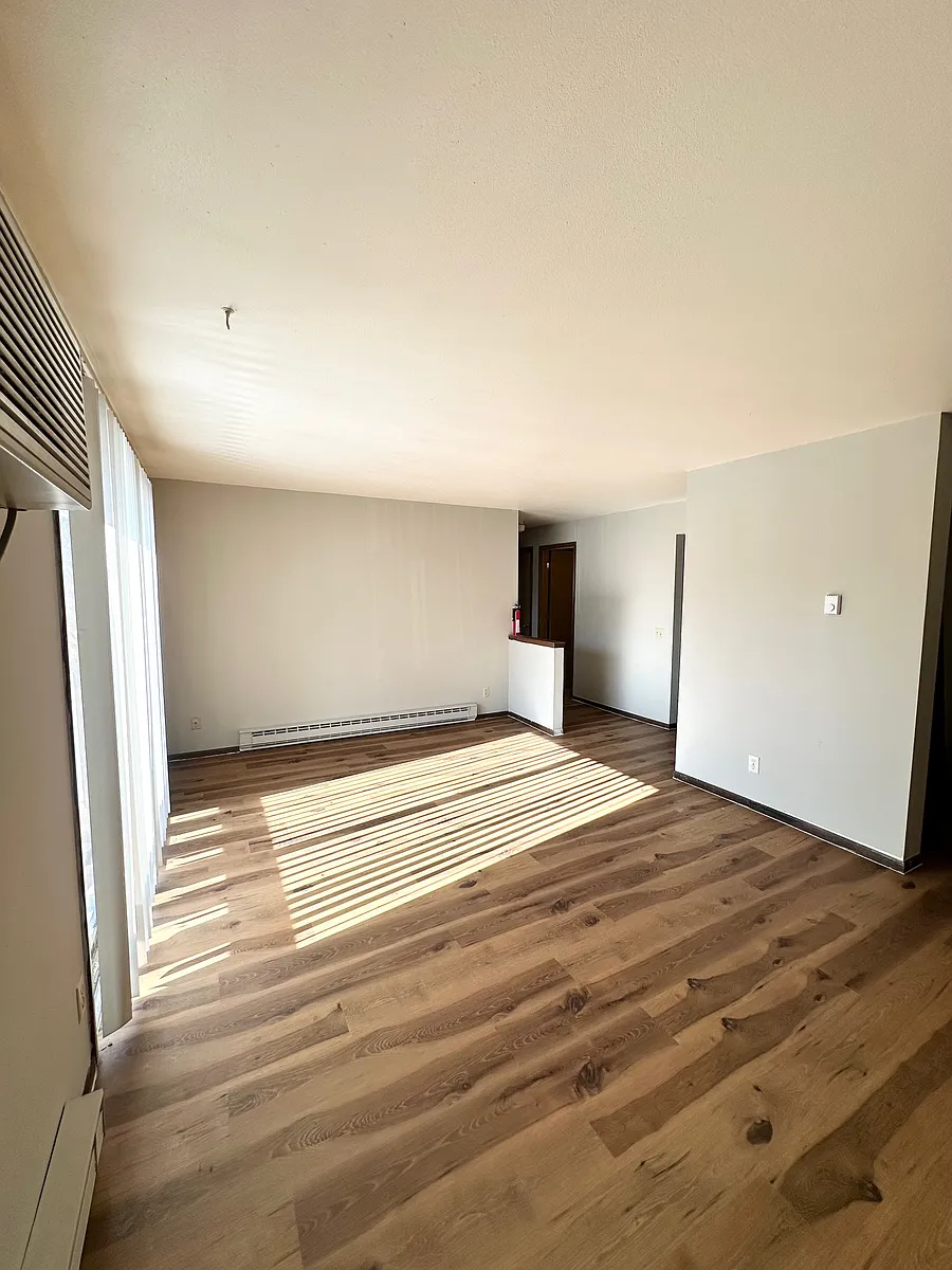 Building Photo - 4318 Nakoosa Trl #6