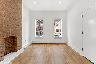 Rented by Venn NY Inc