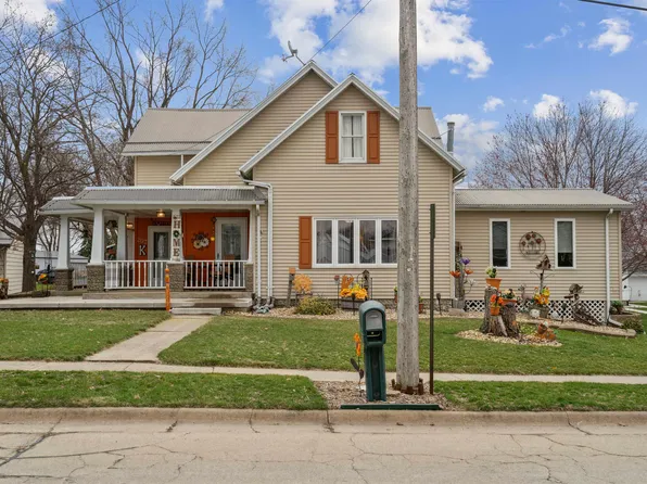 207 3rd Ave SW, Worthington, IA 52078