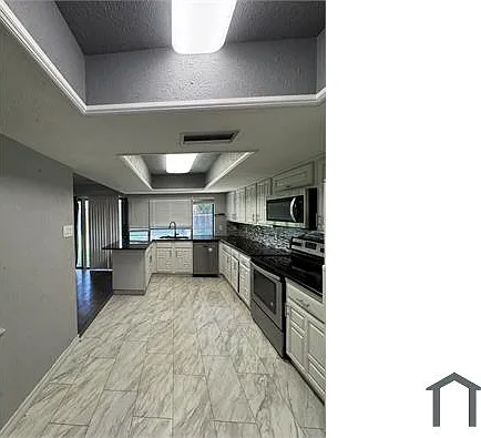 4133 Hawthorn Ln — Photo 11