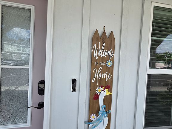 2nd image of 141 Coral Breeze Dr #141