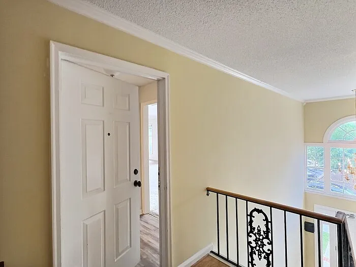 1515 E Franklin St #16 — Photo 2