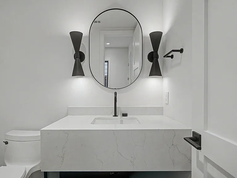 Mudroom / Bathroom