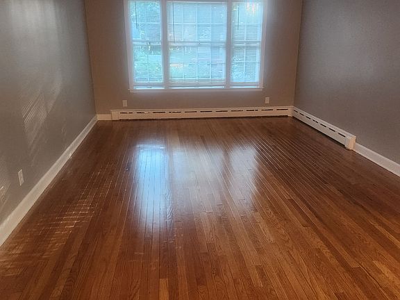 5th image of 2465 Winchester Dr #101