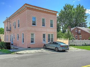 208 Tompkins Ave #1A, Yonkers, NY 10703