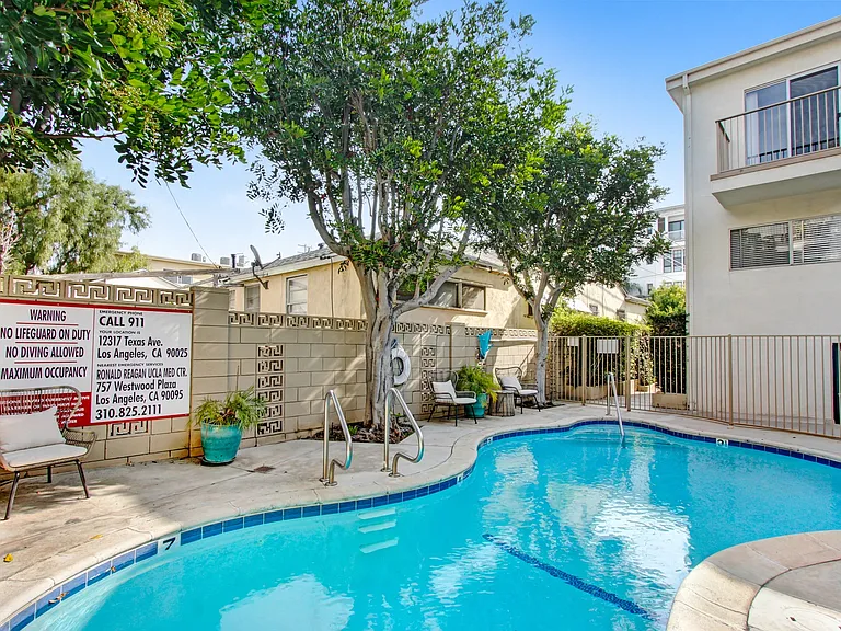 12317 Texas Ave — Photo 30