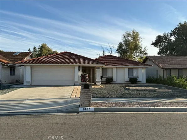 1885 Silver Oak Way, Hemet, CA 92545