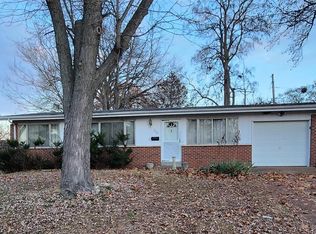920 Preakness Ln, Florissant, MO 63033