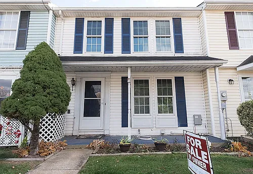 202 Lily Ct Photo 1