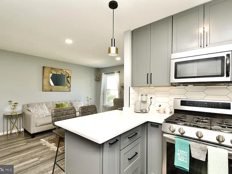 22908 Regent Ter — Photo 18