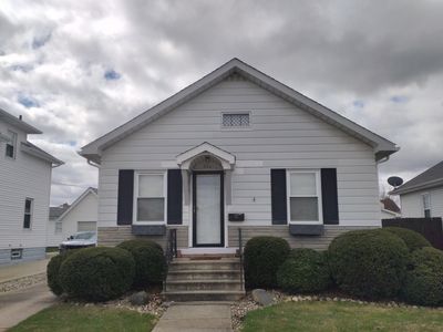 711 W 9th St, Mishawaka, IN, 46544