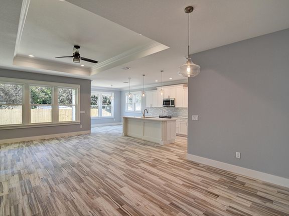 2nd image of 620 Pinetree Dr