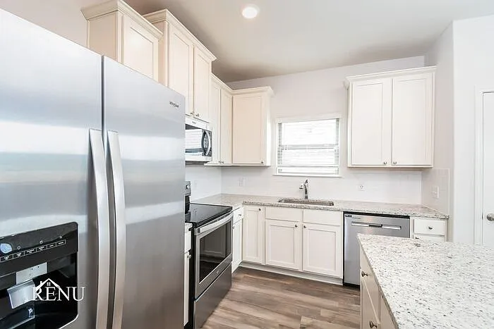 1017 Wheatfield Ln — Photo 5