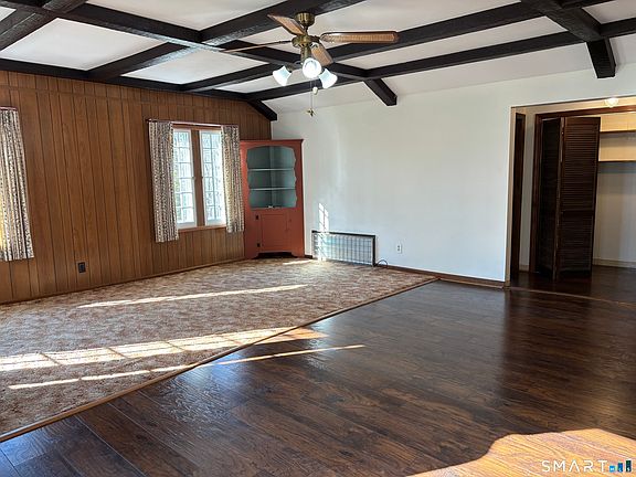 3rd image of 28 Carpenter Rd
