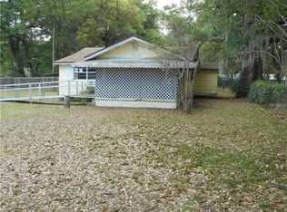 706 N Palm Dr, Plant City, FL 33563