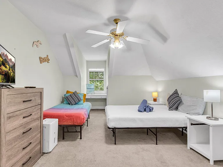 4 Twin Circle Dr — Photo 24