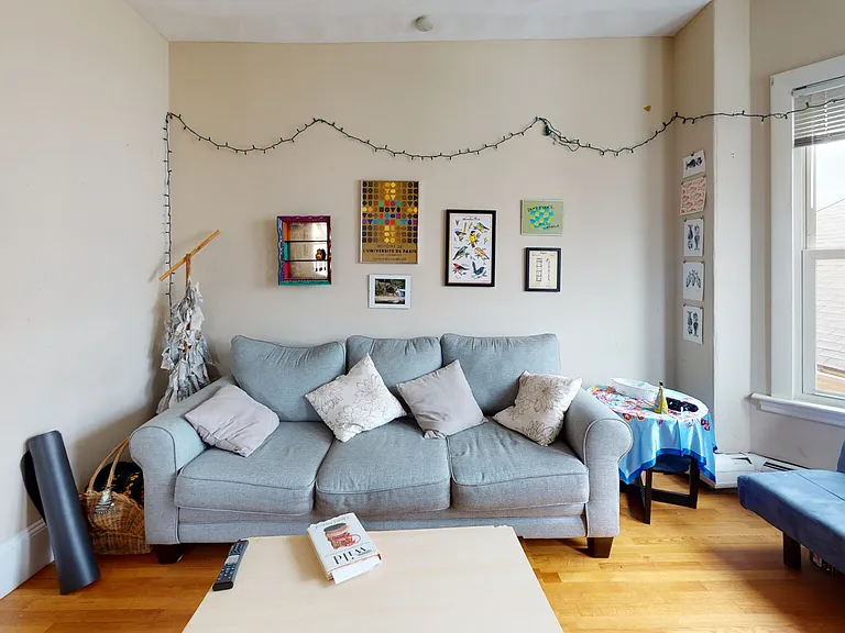 27 Falcon St #3 — Photo 6