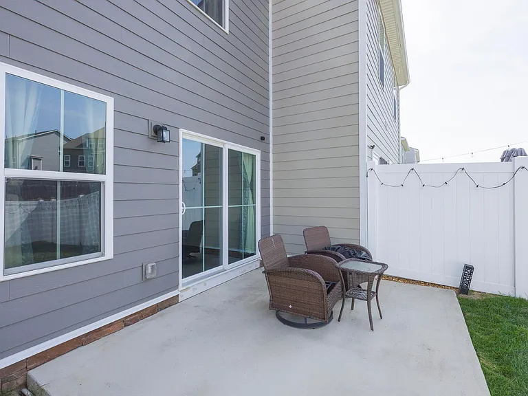 247 Pryor Dr — Photo 39