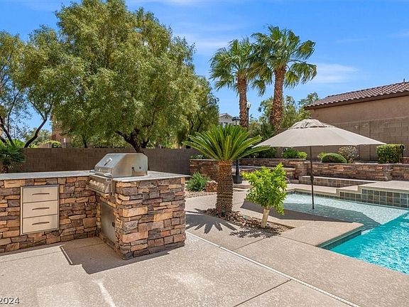 5th image of 7329 Salvadora Pl