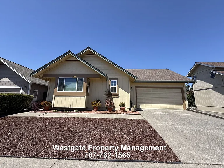 1417 Dandelion Way — Photo 1