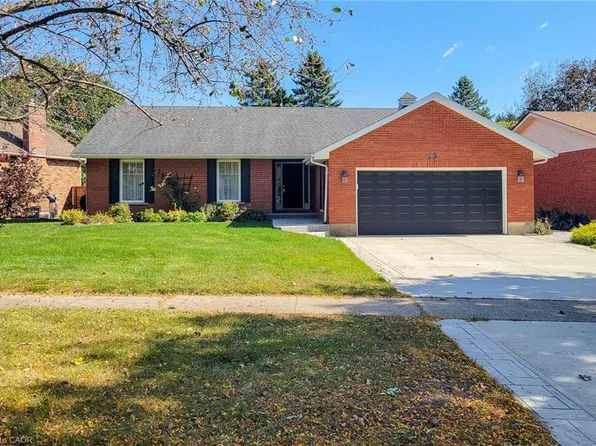 33 Woodstream Blvd, Pelham, ON L0S 1E1