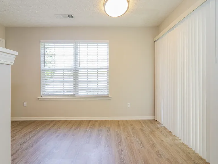 141 Oak Grove Pl — Photo 11