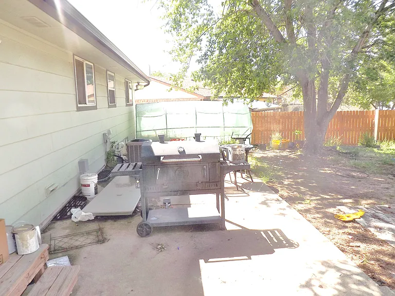 365 Kenwood Cir — Photo 29