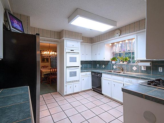 5th image of 1514 Big Horn Dr