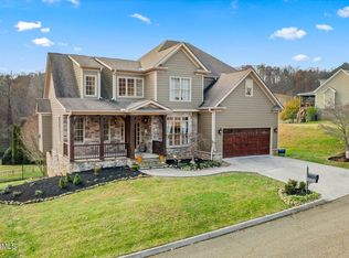 10222 Autumn Valley Ln, Knoxville, TN 37922