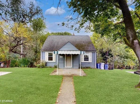 218 Delaware Dr, Glenshaw, PA 15116