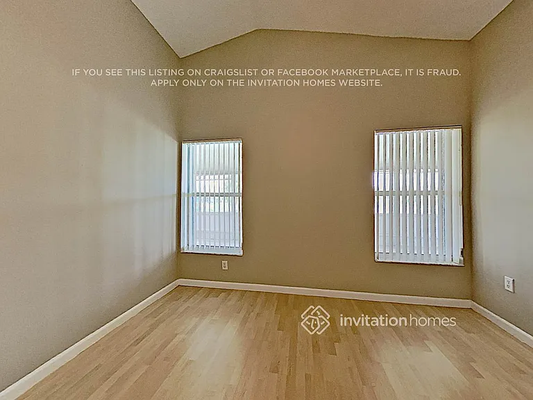 444 SW 205th Ave — Photo 10