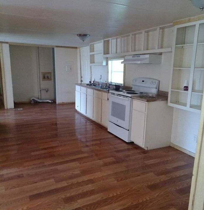1st image of 107 N Edgewood St
