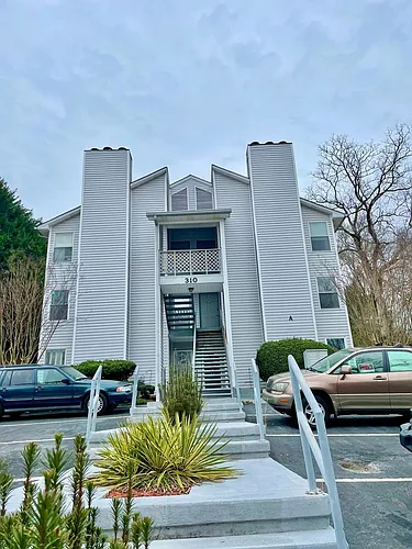 310 Forrest Ave Photo 1