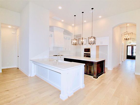 2nd image of 2211 Almond Creek Ln