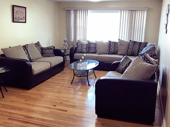 3rd image of 7883 N Nordica Ave
