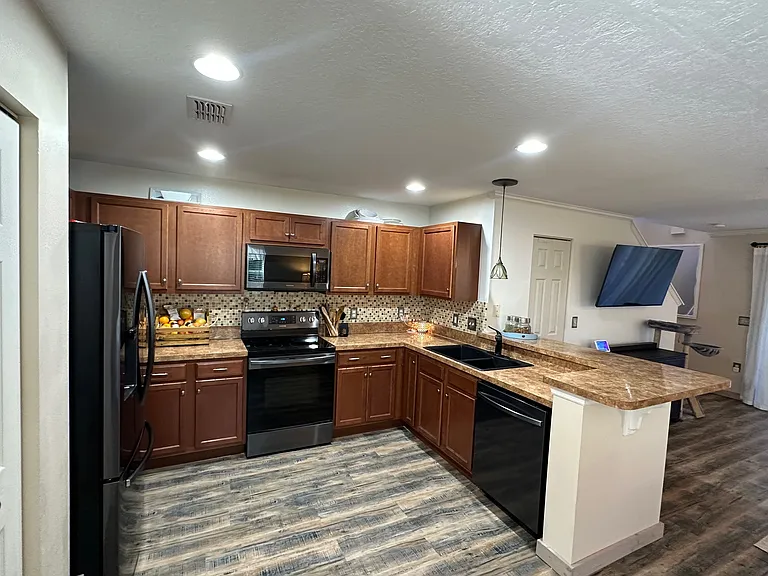 2661 Carthage Dr #1 — Photo 32