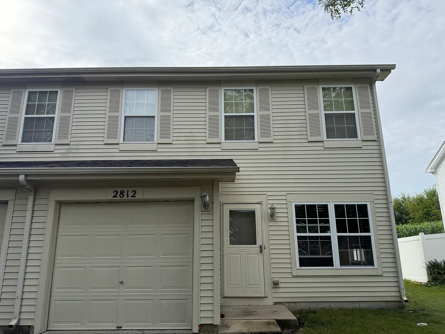 3 bed, 2.5 bath, 1502 sqft, $2,550 — Photo 2