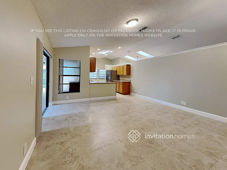8855 NW 47th Dr — Photo 5