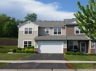 584 Ravencroft Rd, Waconia, MN 55387