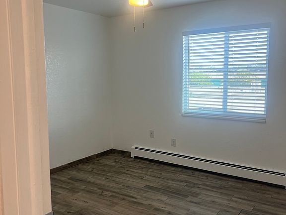 5th image of 2524 Hill Ave #11
