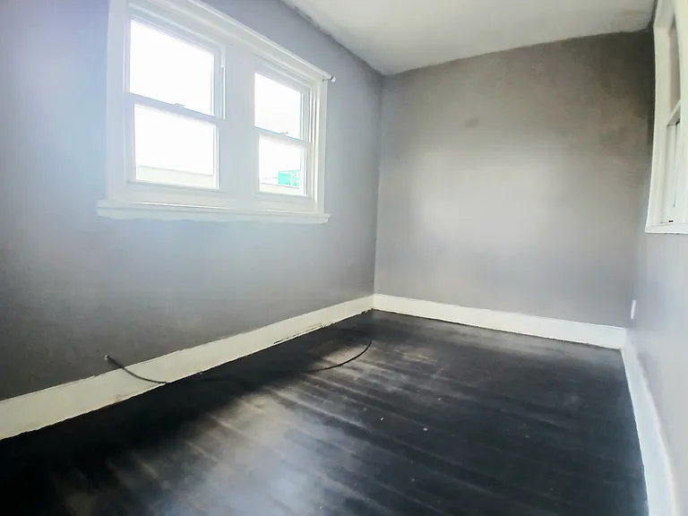 928 Burnet Ave #4 — Photo 8