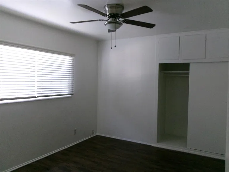 5461 Orange Ave #F — Photo 3