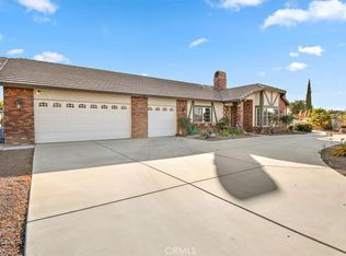 19985 Red Feather Rd, Apple Valley, CA 92307