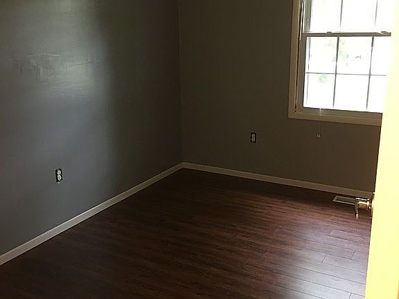 5th image of 1095 Egyptian Hills Dr