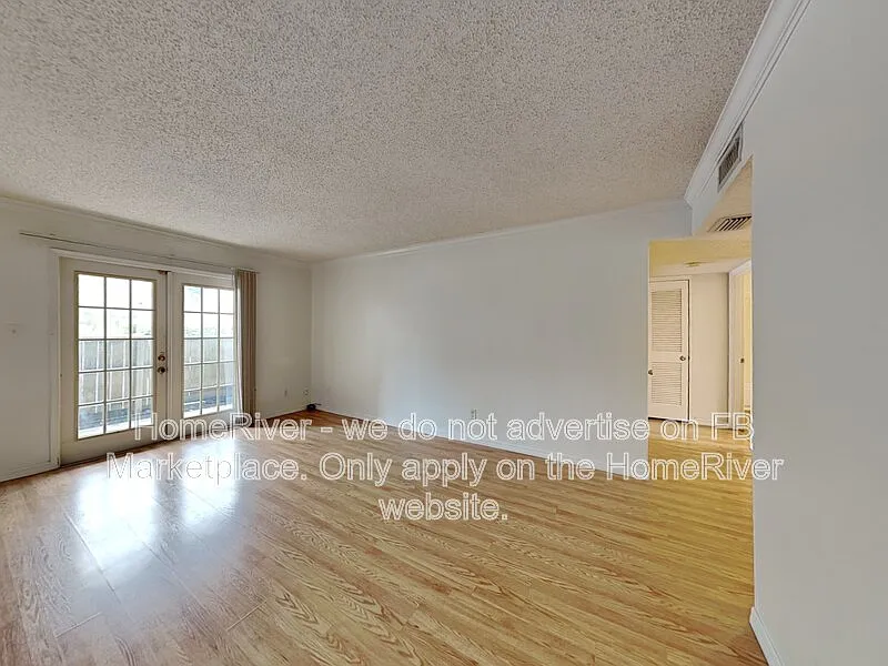 Building Photo - 425 Wymore Rd #105