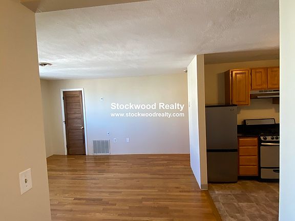 3rd image of 385 Dorchester St APT C8