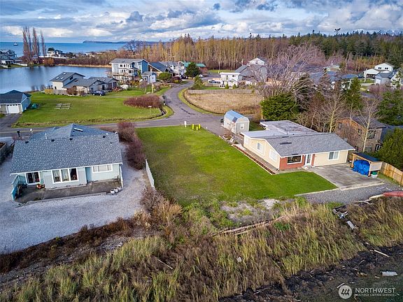 4th image of 4448 Saltspring Drive