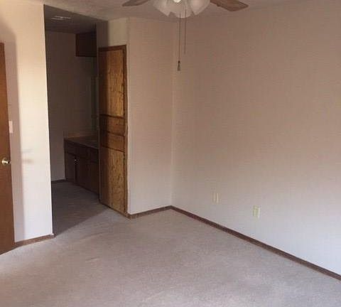 4th image of 2733 NE Euclid Ave APT A